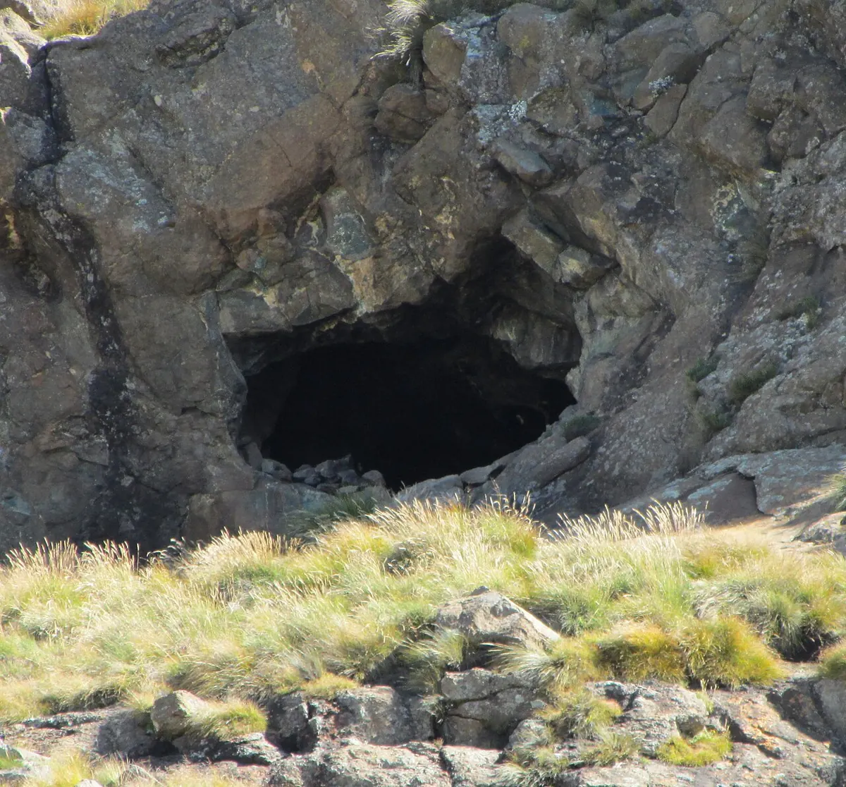 Crow's Nest cave