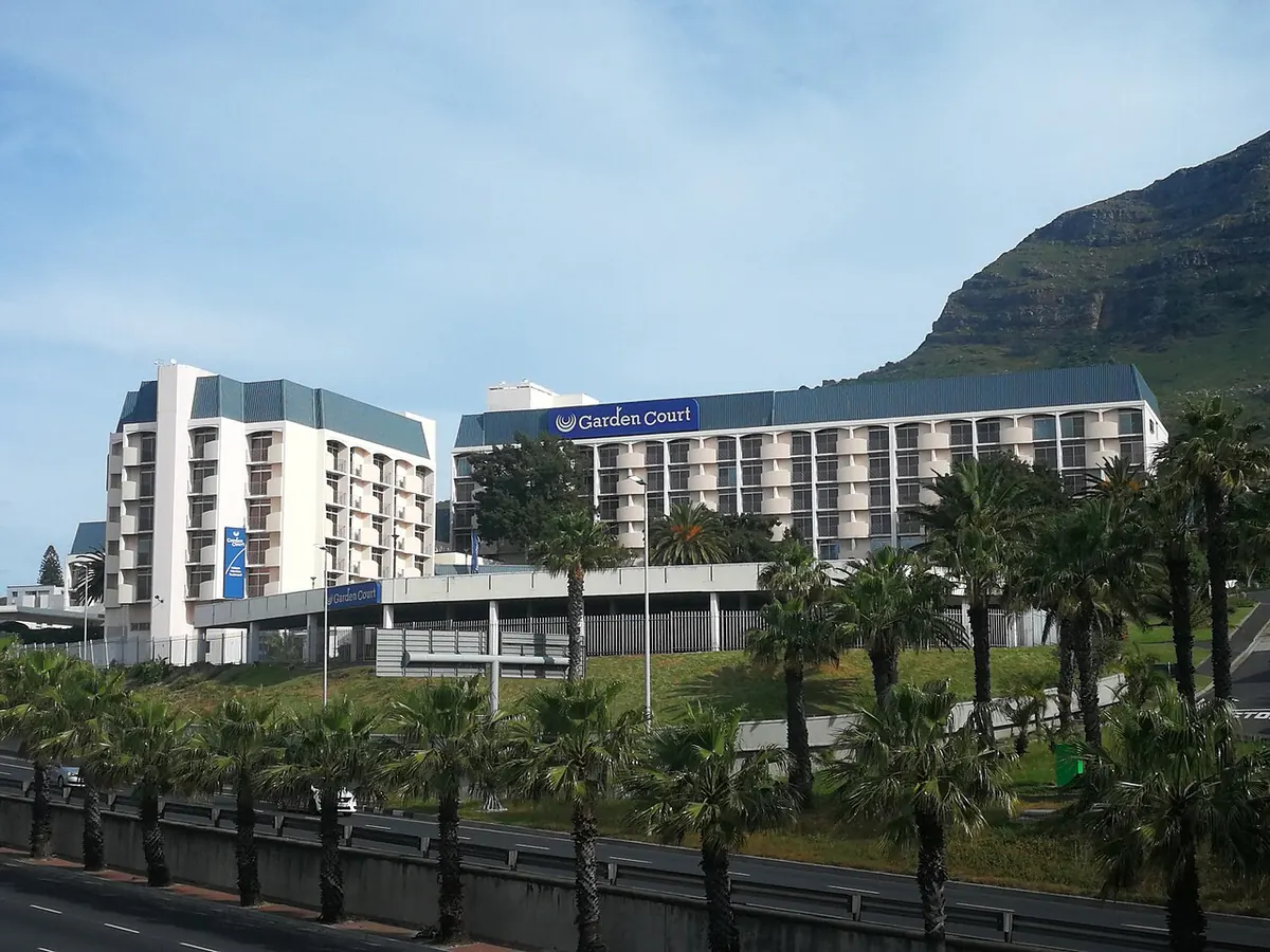 Garden Court Nelson Mandela Boulevard