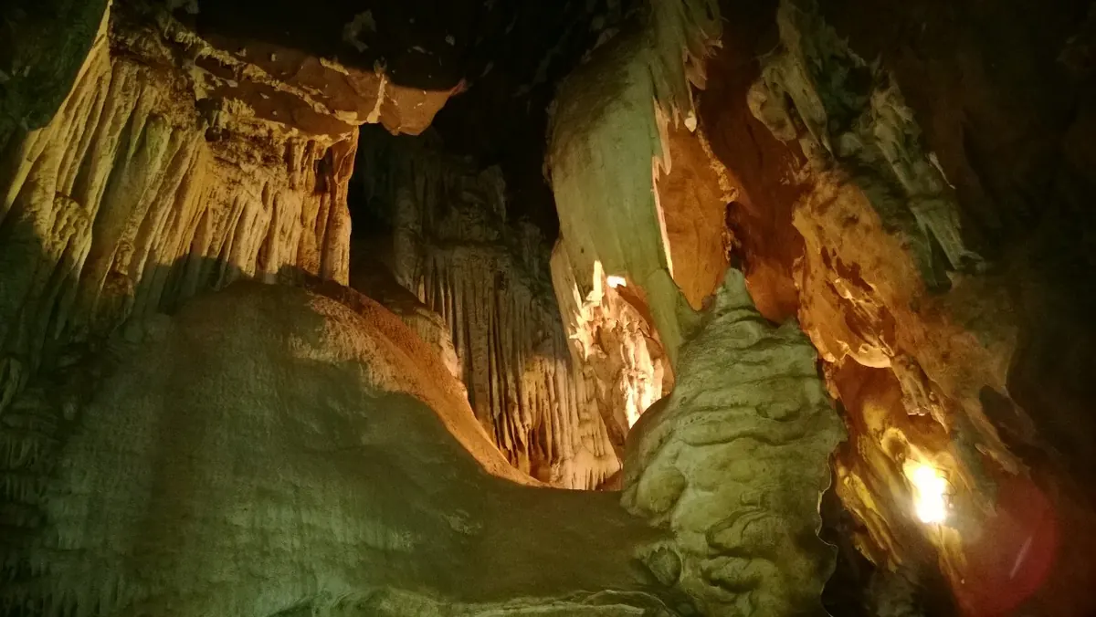 Echo Caves
